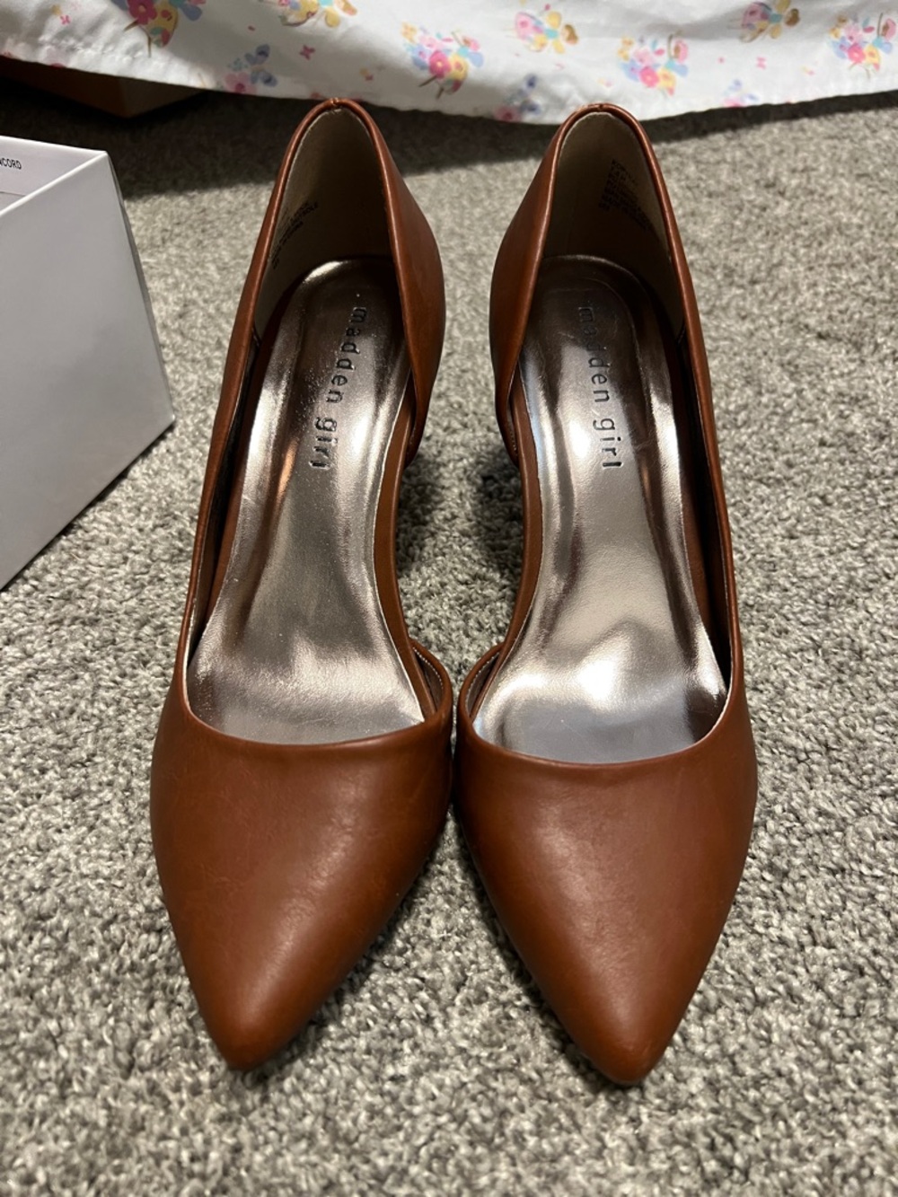 Madden Girl Kopykat Pump in the color Cognac Paris